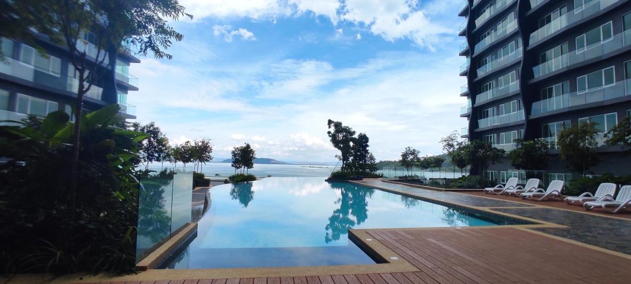 Infinite Seaview With Penang Bridge Suite With Sunrise Up To 11 Person بيان ليباس المظهر الخارجي الصورة