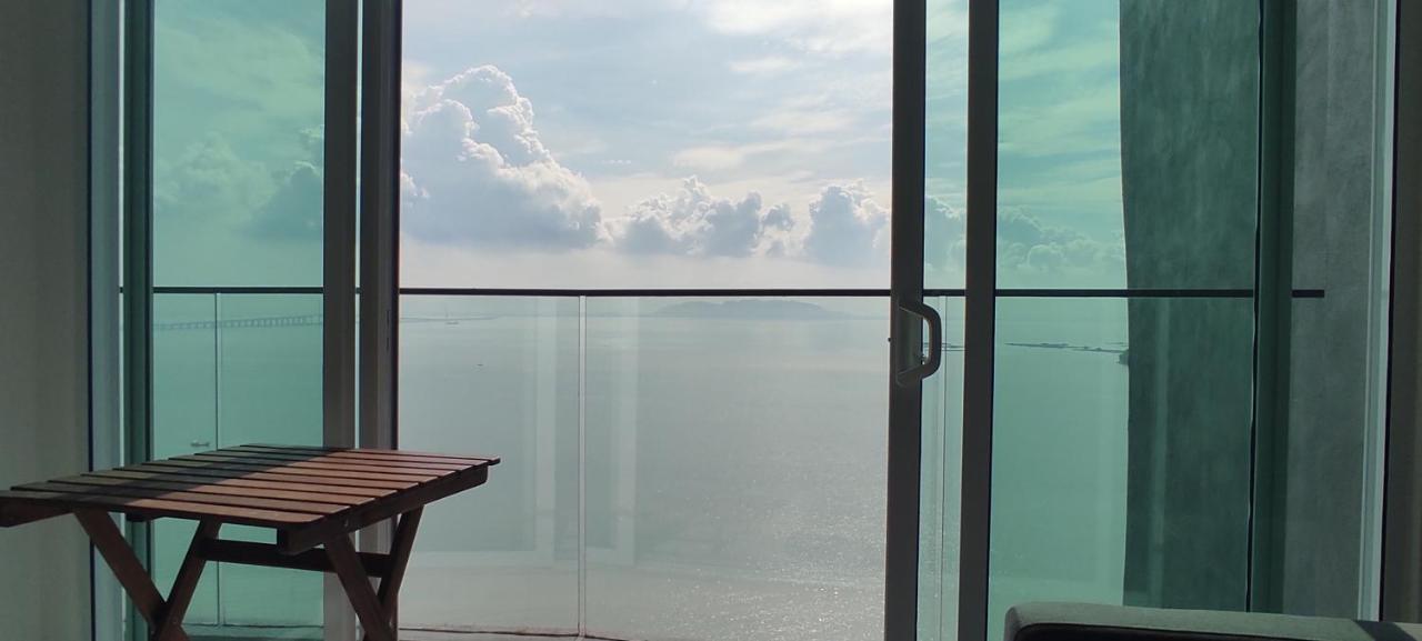 Infinite Seaview With Penang Bridge Suite With Sunrise Up To 11 Person بيان ليباس المظهر الخارجي الصورة