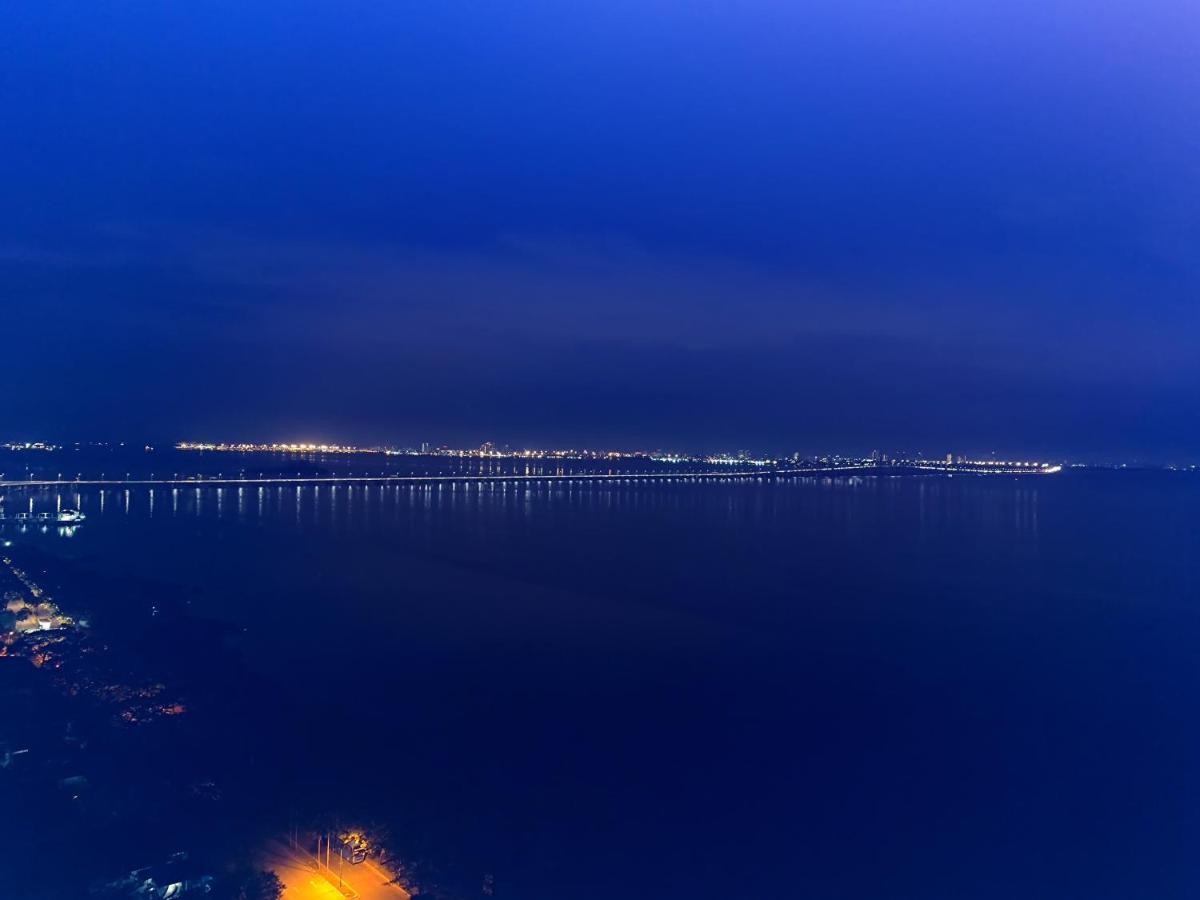 Infinite Seaview With Penang Bridge Suite With Sunrise Up To 11 Person بيان ليباس المظهر الخارجي الصورة